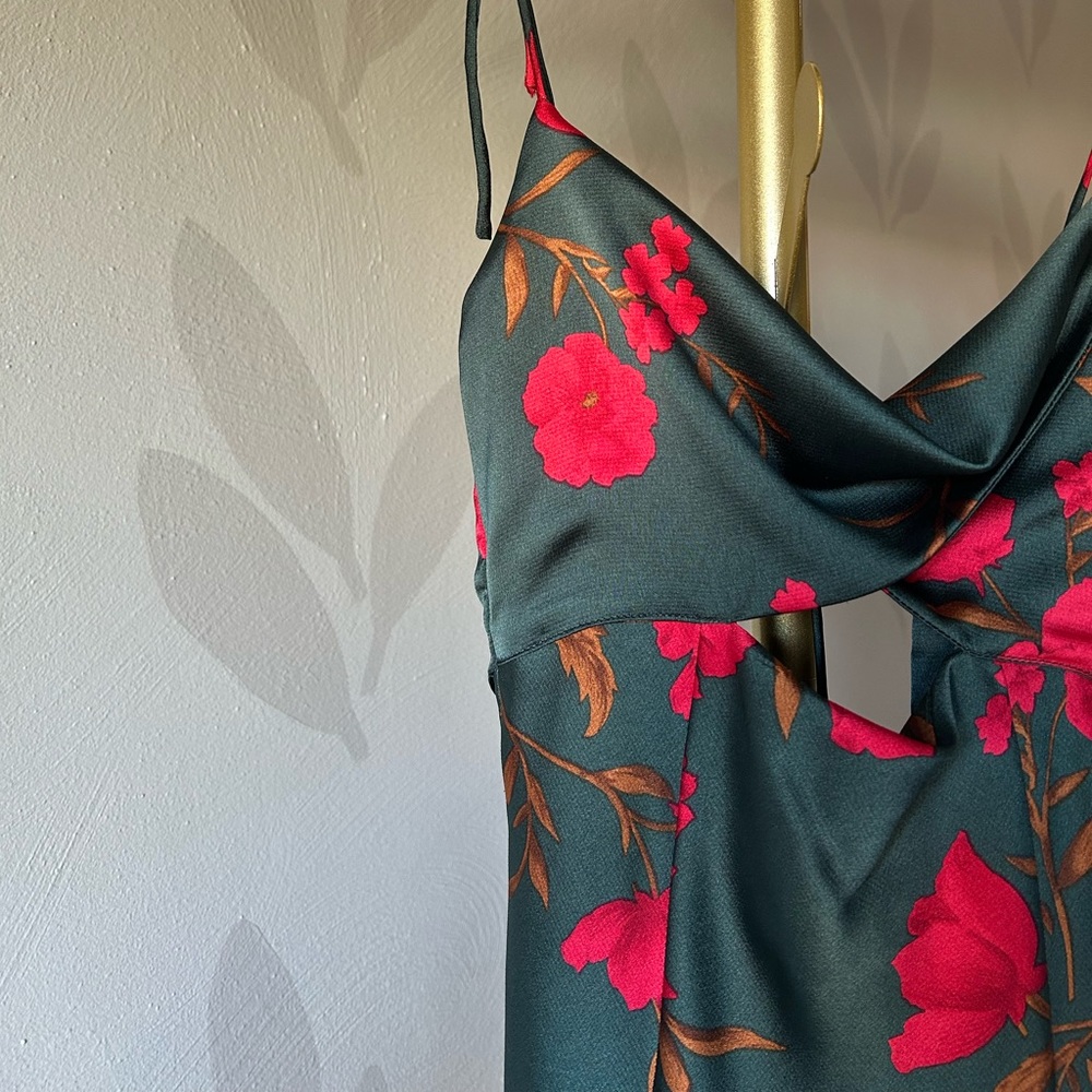 Hello Molly Fool Me Once Midi Dress Dark Green Floral